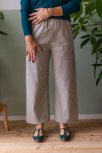 Carica l'immagine nel visualizzatore di Gallery, Pantalone LONDRA righe verde oliva