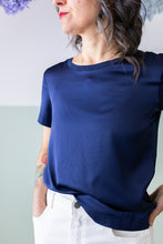 Carica l&#39;immagine nel visualizzatore di Gallery, Maglia BASIC viscosa blu