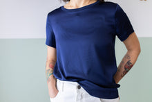 Carica l&#39;immagine nel visualizzatore di Gallery, Maglia BASIC viscosa blu
