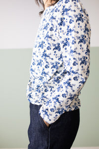 Maglia BASICA base bianca fiorellini blu Ultima M