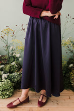 Carica l&#39;immagine nel visualizzatore di Gallery, Gonna MELANZANA