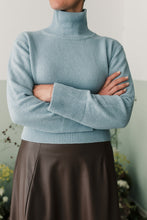 Carica l&#39;immagine nel visualizzatore di Gallery, Gonna midi ecopelle moro