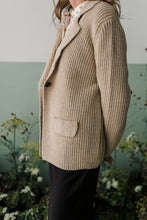 Carica l&#39;immagine nel visualizzatore di Gallery, Cardigan nocciola o blu