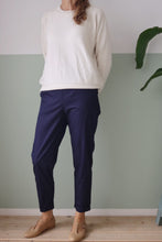 Carica l&#39;immagine nel visualizzatore di Gallery, Pantalone MONOPOLI blu- ULTIMI PEZZI