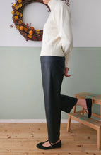 Carica l'immagine nel visualizzatore di Gallery, Panta LONDRA ecopelle nera
