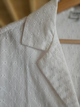 Carica l&#39;immagine nel visualizzatore di Gallery, Camicia sangallo m