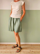 Carica l&#39;immagine nel visualizzatore di Gallery, T shirt blu o naturale