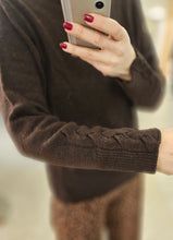 Carica l'immagine nel visualizzatore di Gallery, maglioncino Grigio/ Cioccolato trecce