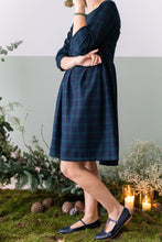 Carica l'immagine nel visualizzatore di Gallery, Vestito LUBIANA Tartan blu/verde